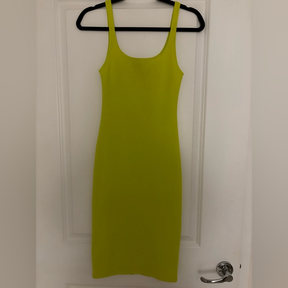 Bright green Zara bodycon dress. Size small